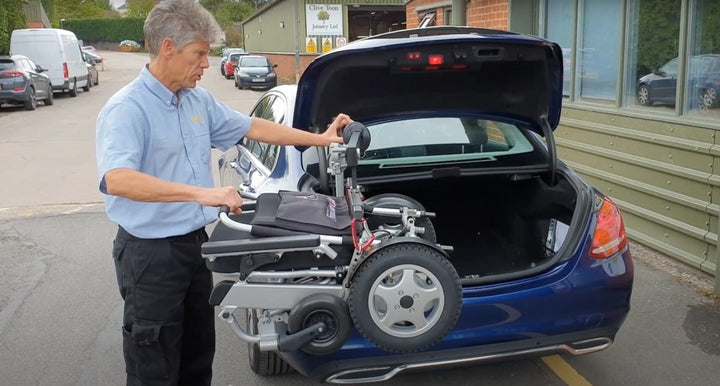 瑞典 BraunAbility Carolift 40 車用輪椅吊機 (可安裝在房車上) | 好好醫療用品
