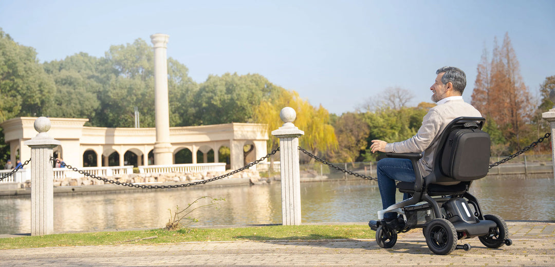 Robooter E80 智能電動輪椅 (全碳纖維支架，淨重15.9kg，可承150kg，續航可達25km，原廠行貨) | 好好醫療用品