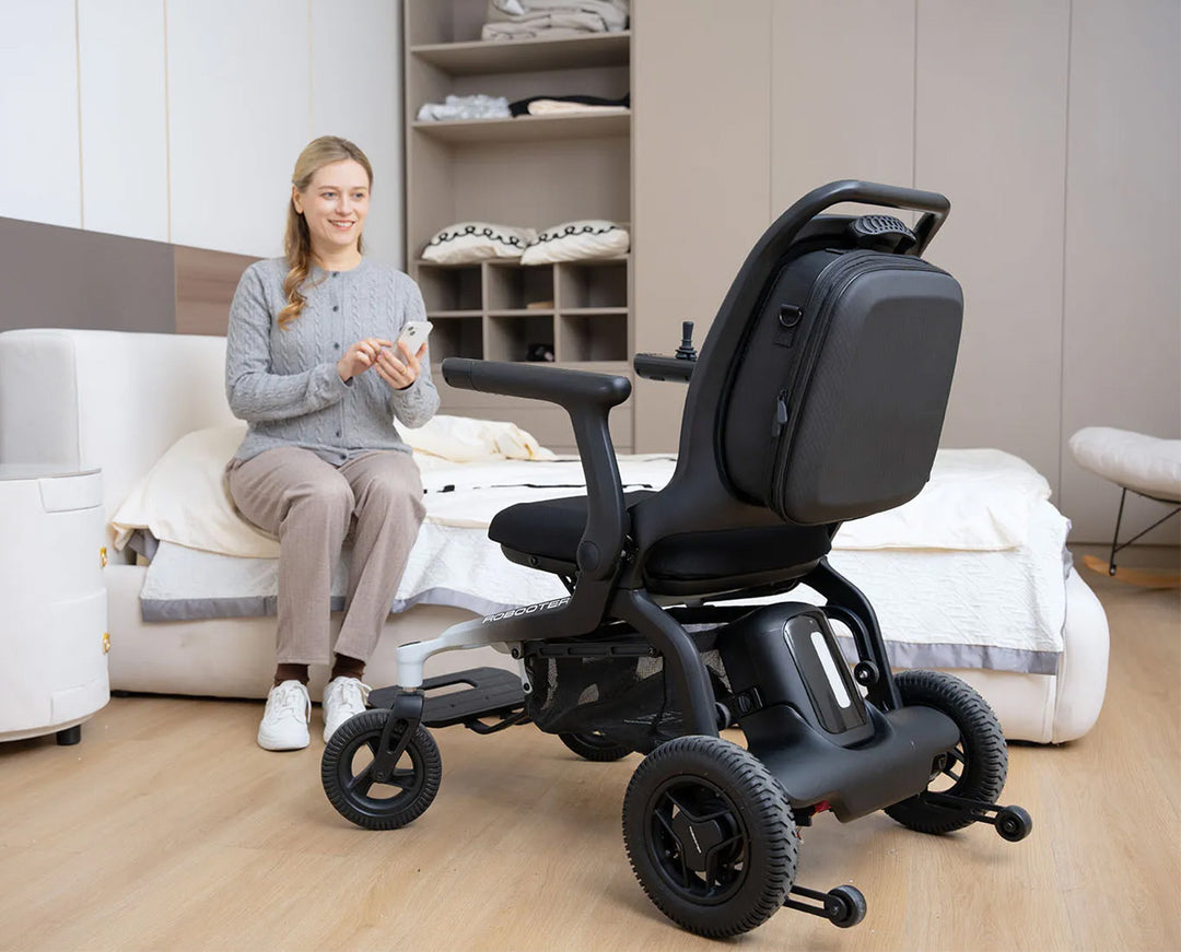 Robooter E80 智能電動輪椅 (全碳纖維支架，淨重15.9kg，可承150kg，續航可達25km，原廠行貨) | 好好醫療用品