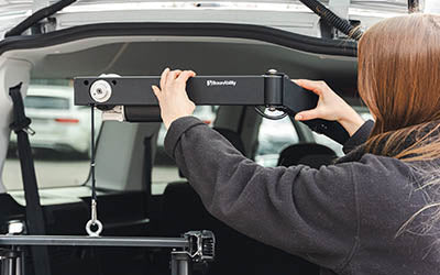 瑞典 BraunAbility Carolift 40 車用輪椅吊機 (可安裝在房車上) | 好好醫療用品