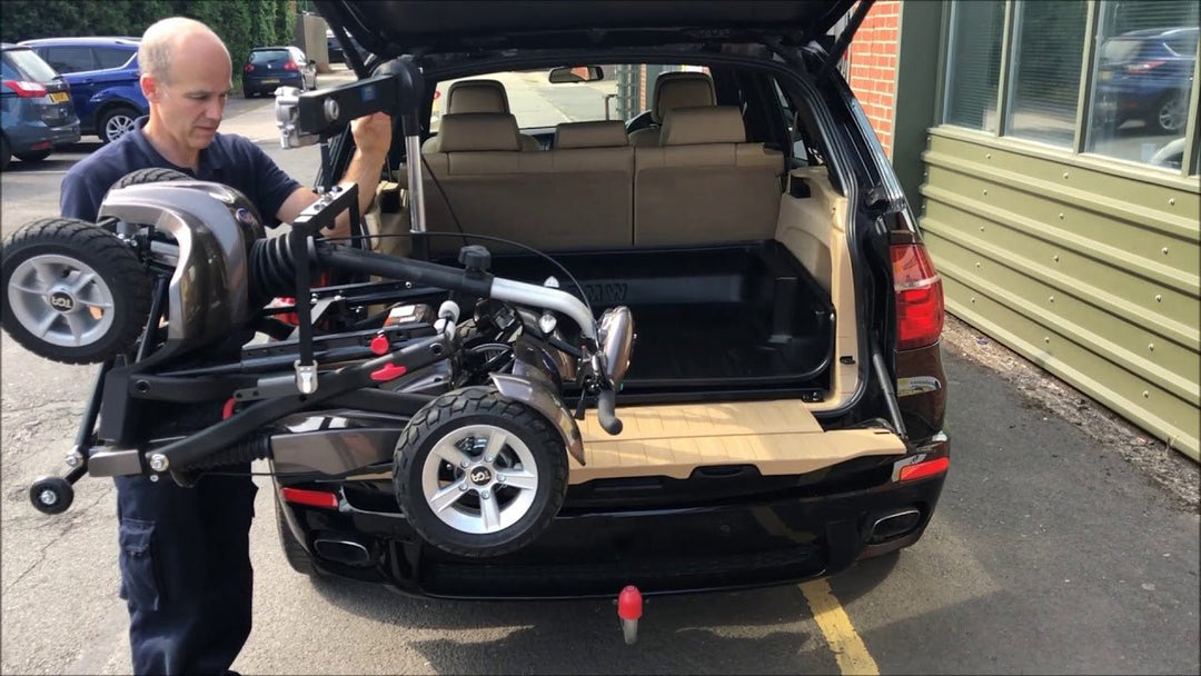 瑞典 BraunAbility Carolift 40 車用輪椅吊機 (可安裝在房車上) | 好好醫療用品