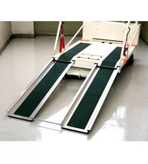 日本 Sunwa TRE-52 電動樓梯升降平台 (可載手動及電動輪椅)